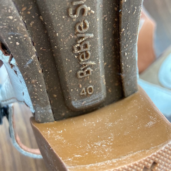 The Art Company Heeled Leather Sandals - Picture 11 of 14